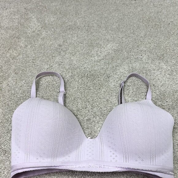 Victoria’s Secret Bra T-Shirt Lightly Lined Wireless Purple Size 34DD - Picture 3 of 9